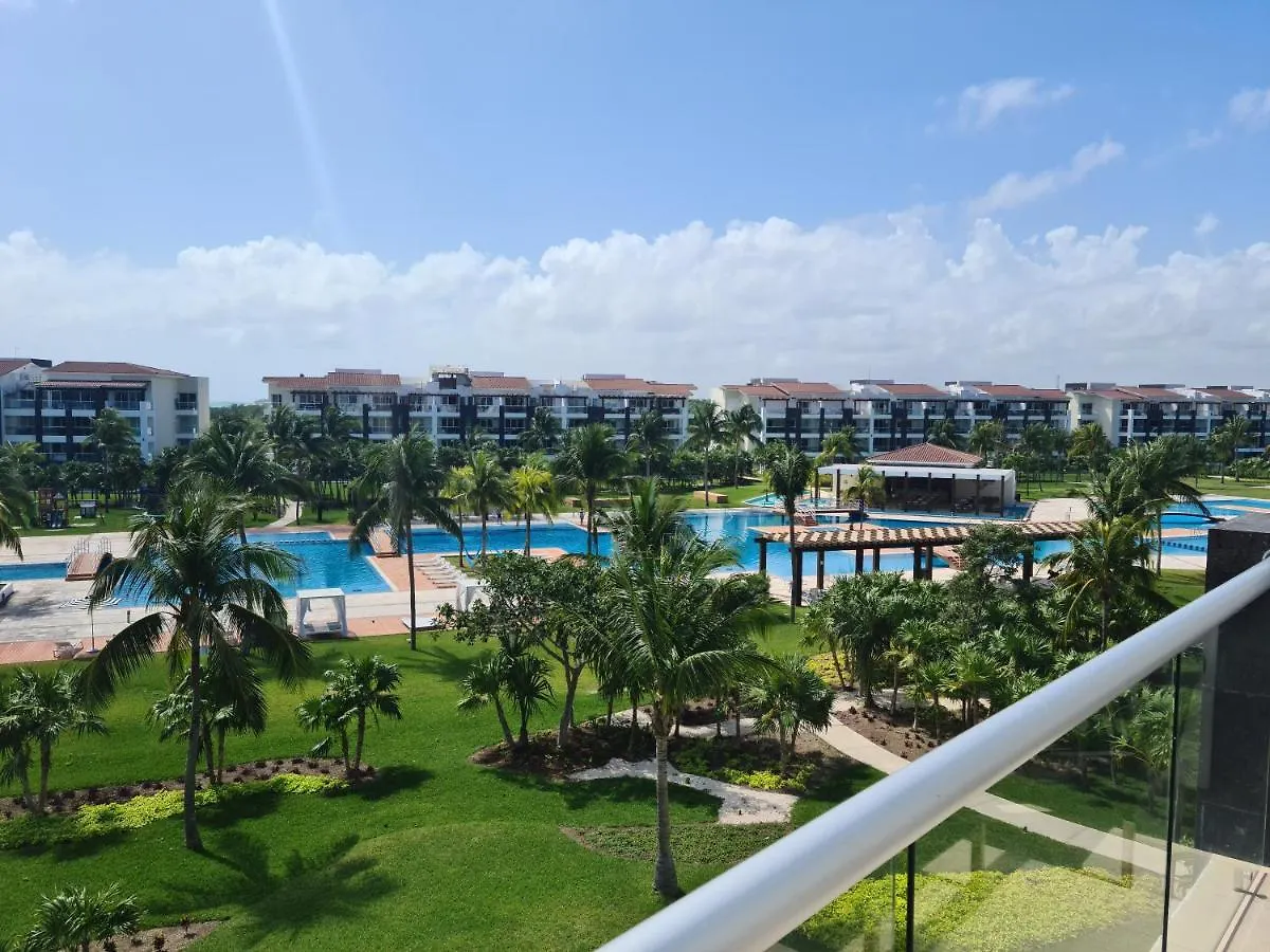 Luxury Ocean View Penthouse And Private Beach Club Playa del Carmen